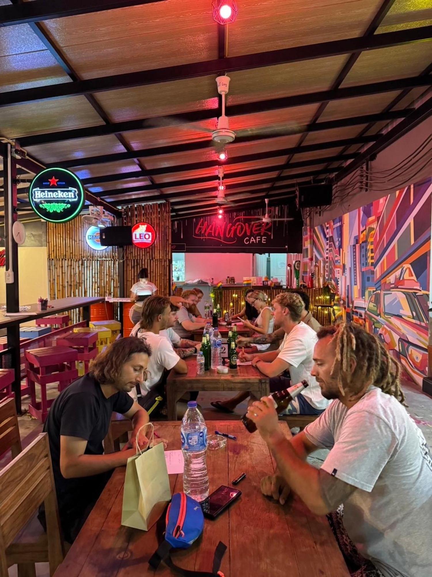 Revolution Khao San By The Bliss Hostel Μπανγκόκ Εξωτερικό φωτογραφία